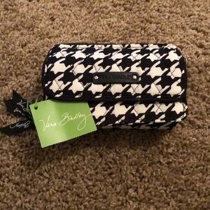 All in One Crossbody Midnight Houndstooth